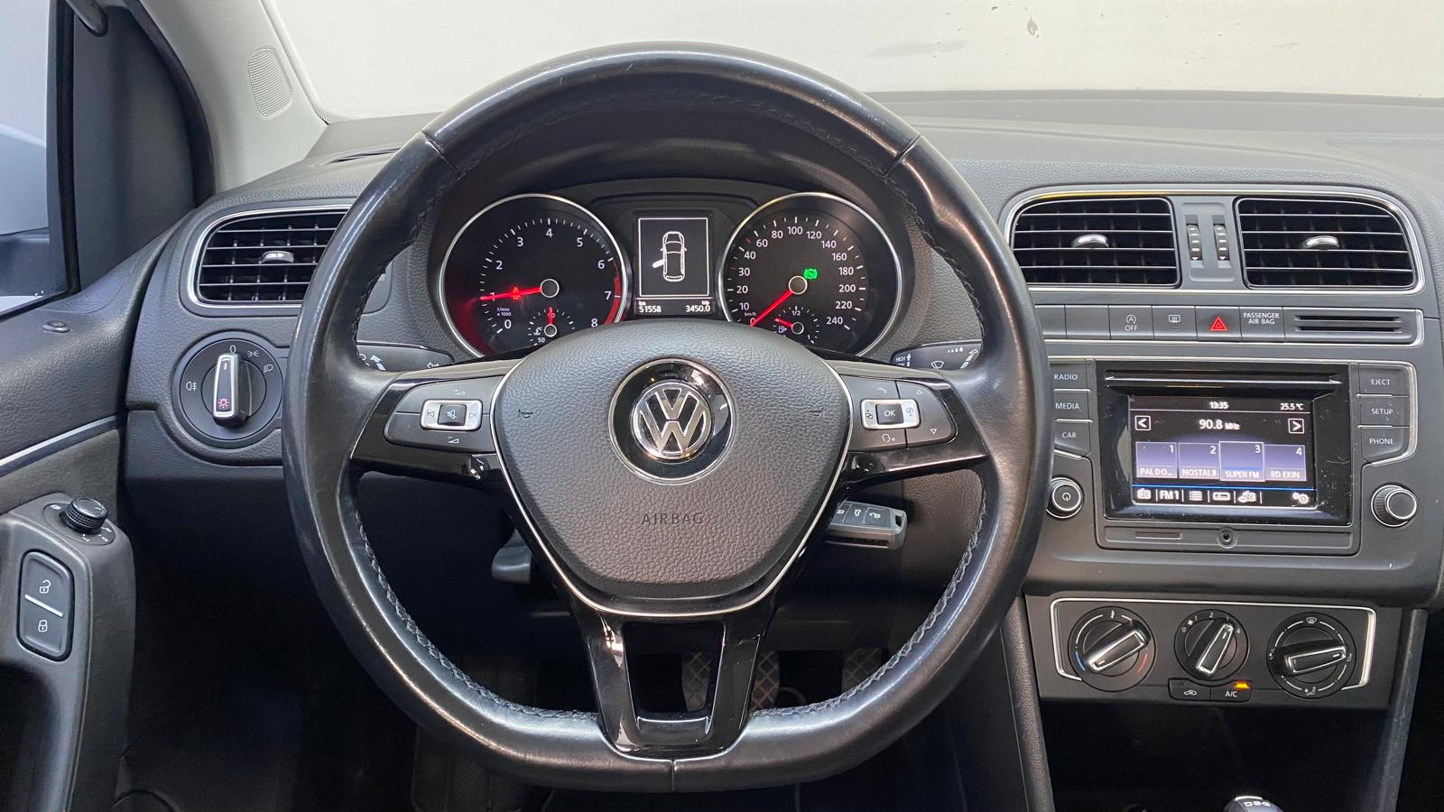 VOLKSWAGEN POLO 23